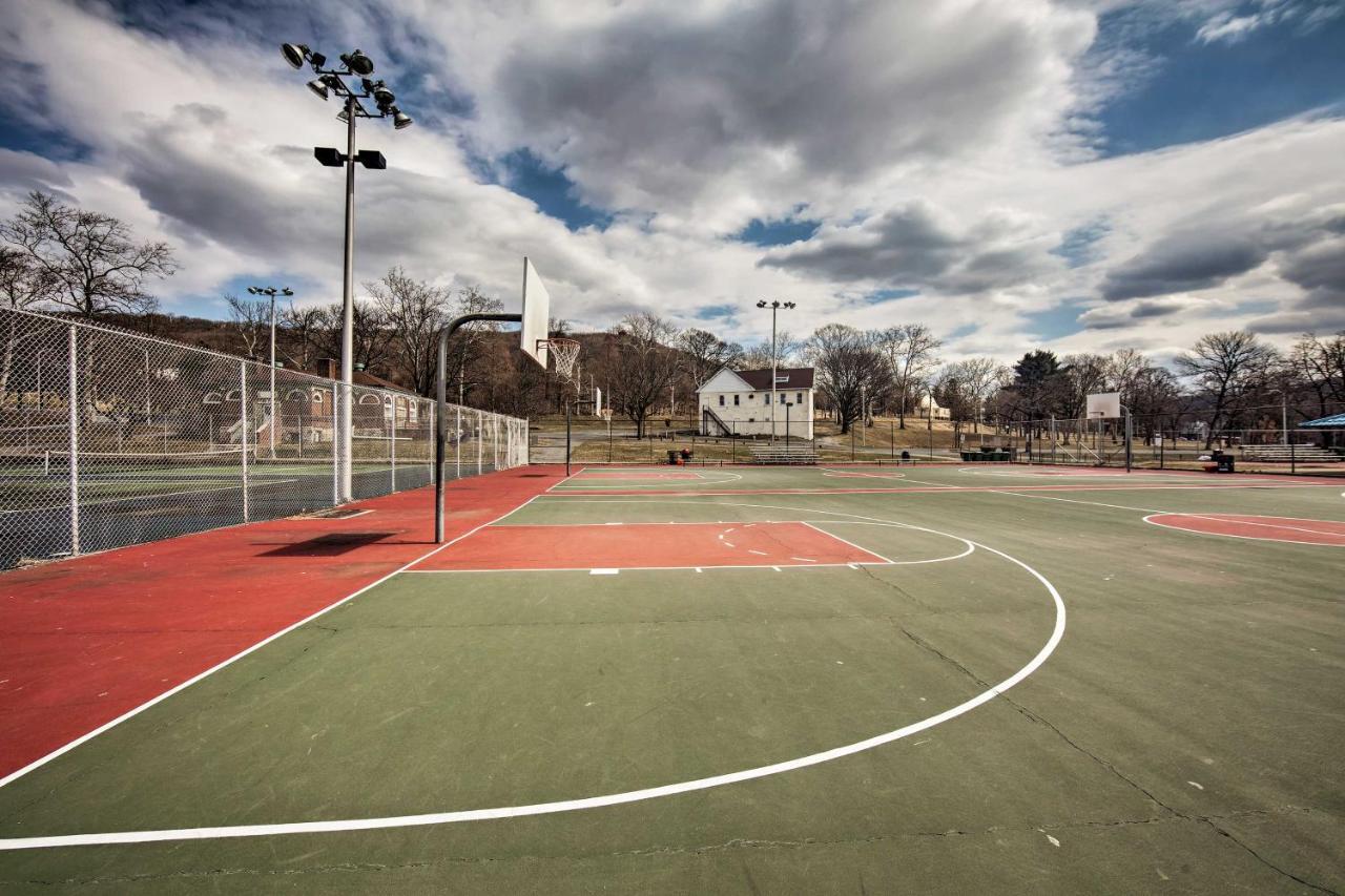Reading Apt, Walk To Shops, Dining And City Park! Εξωτερικό φωτογραφία